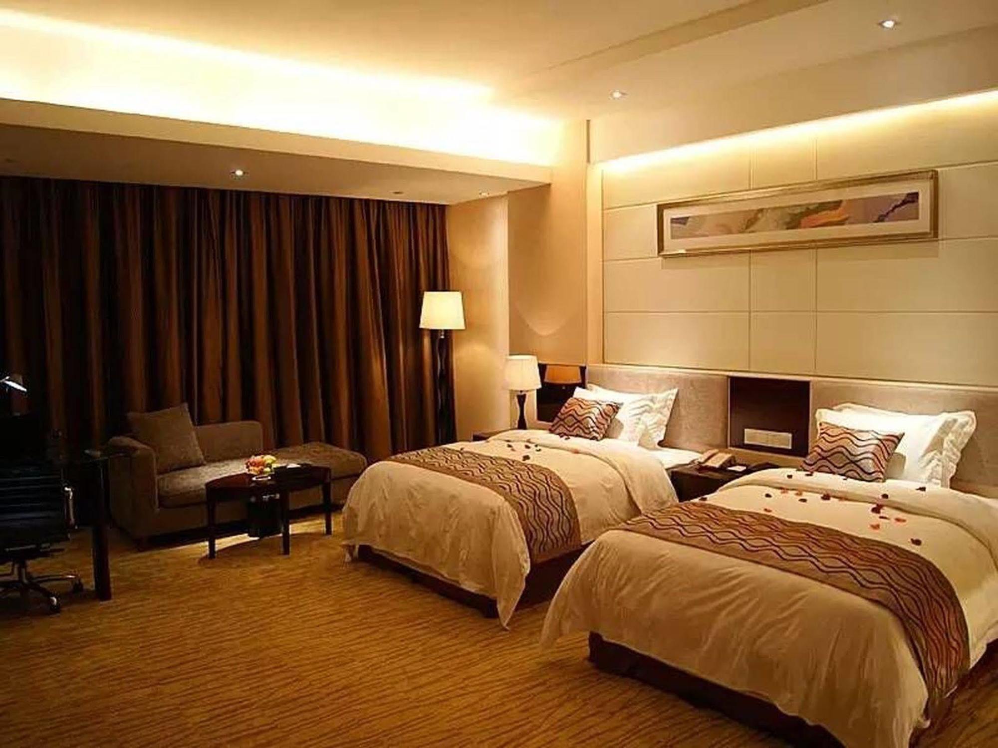 Omeiga Business Hotel Yiwu (Zhejiang) Exterior photo